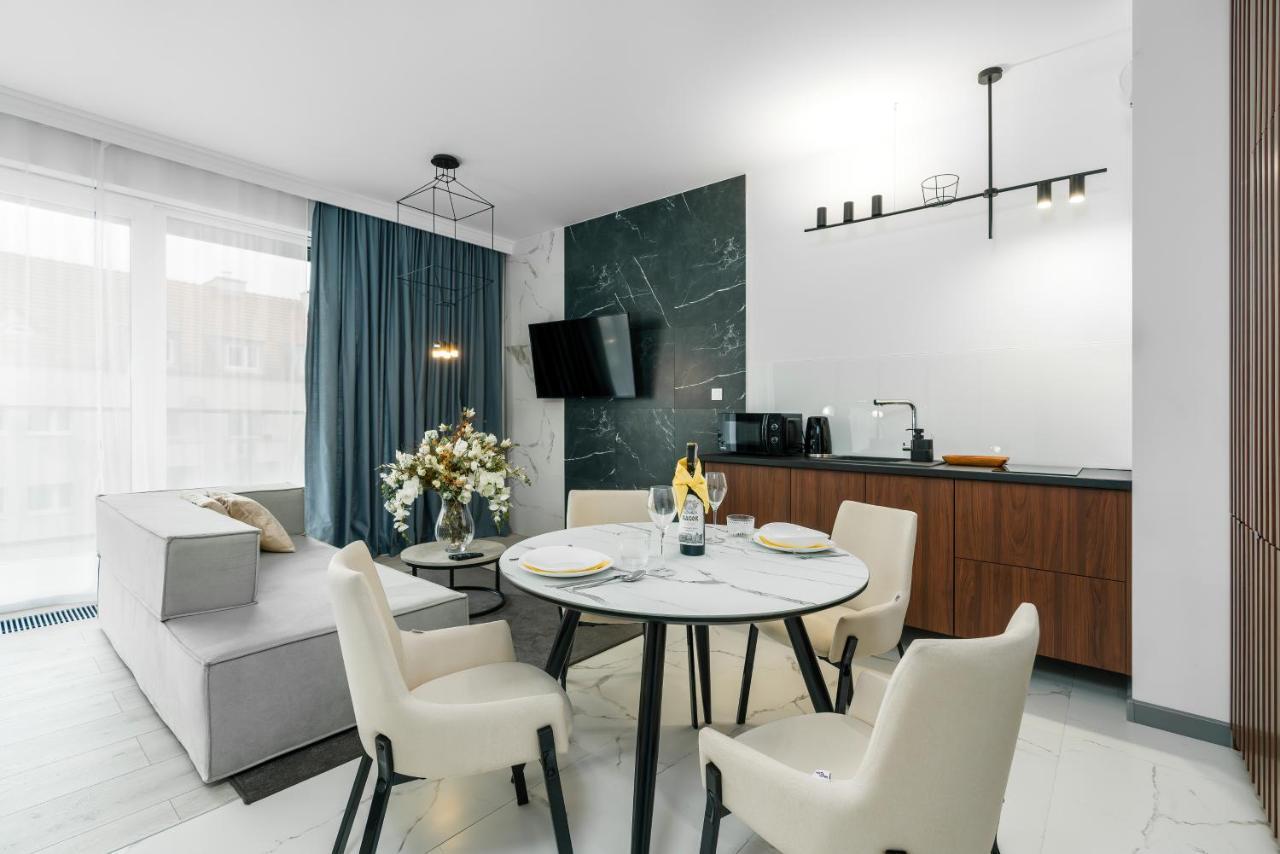 Apartments Poznan Chwaliszewo Residence With Free Garage By Noclegi Renters Luaran gambar